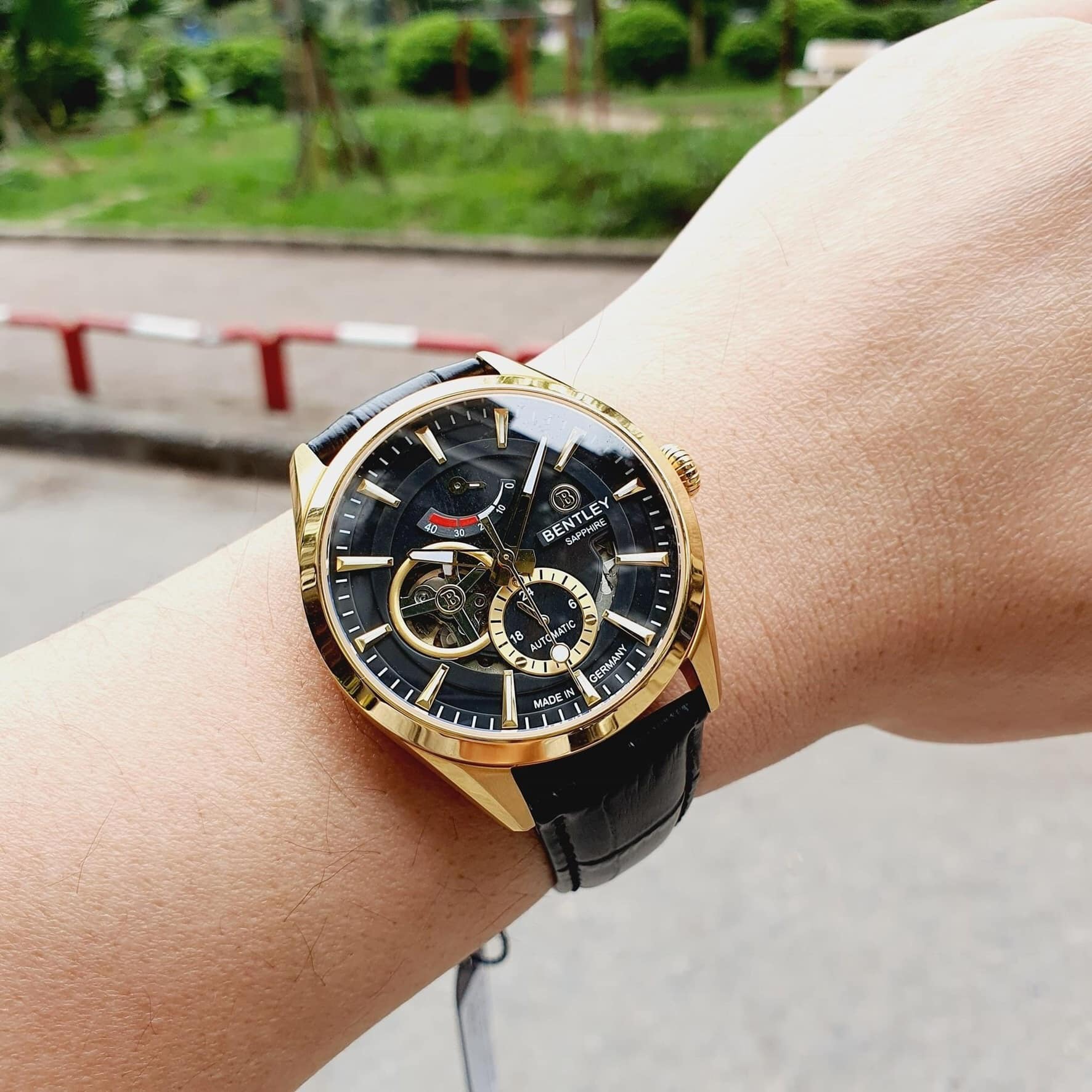 بنتلي - BL1831-15MKBB
