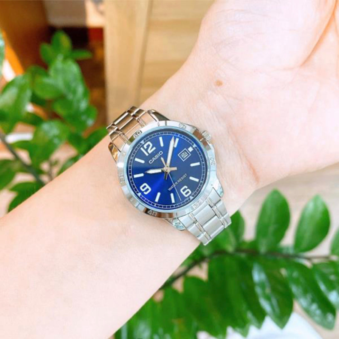 CASIO - LTP-V004D-2BUDF - Azzam Watches