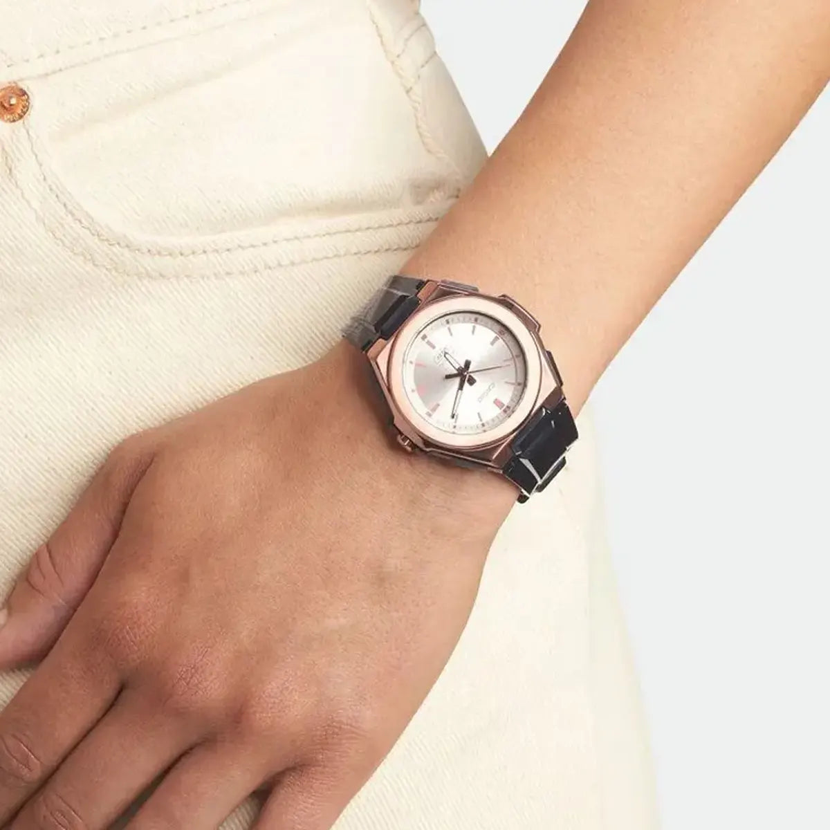 Casio - LWA-300HRG-5EVDF