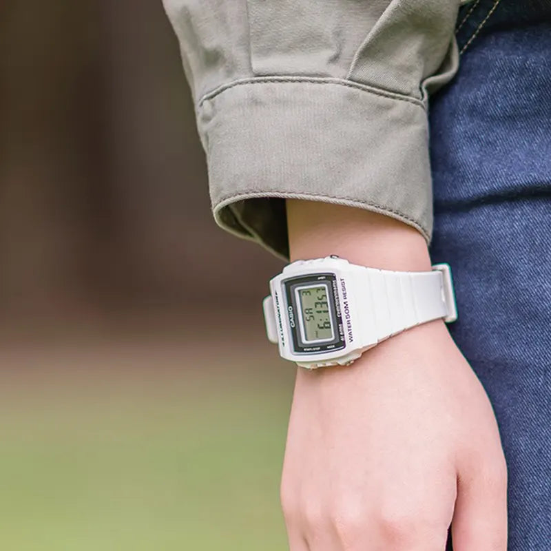 Casio - W-215H-7AVDF