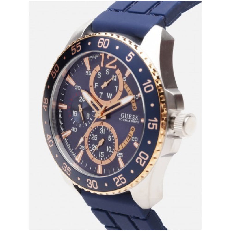 Guess - W0798G2 - Azzam Watches