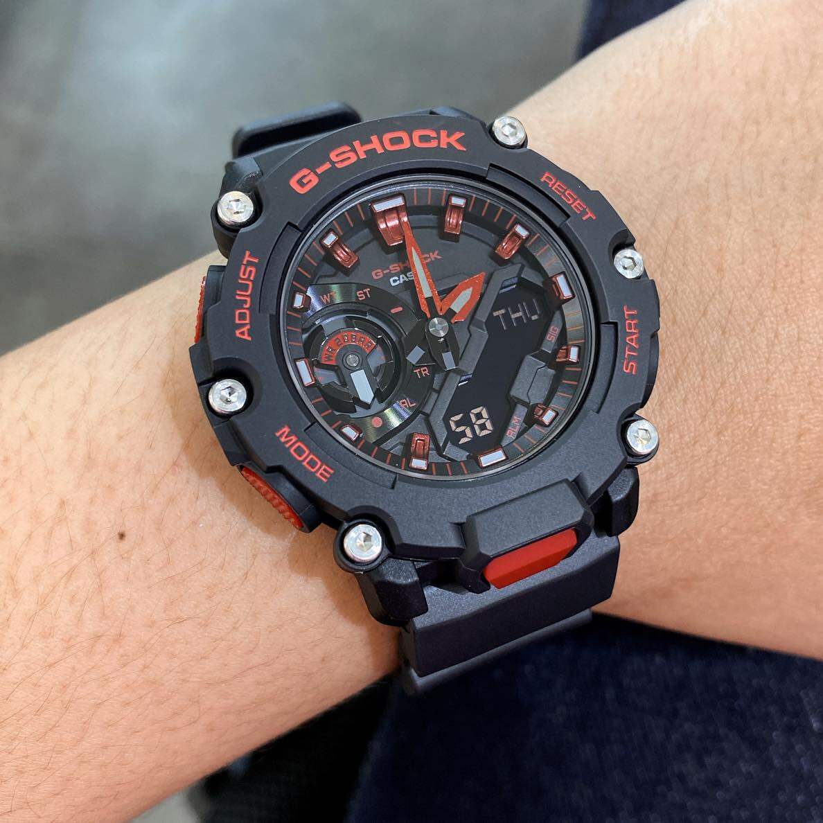 Casio - GA-2200BNR-1ADR