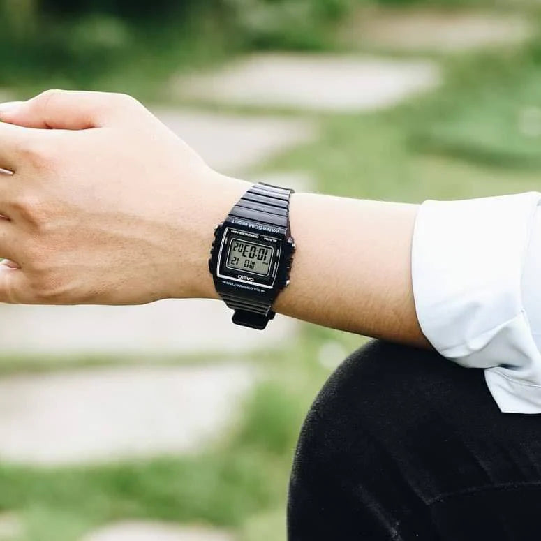 Casio - W-215H-1AVDF