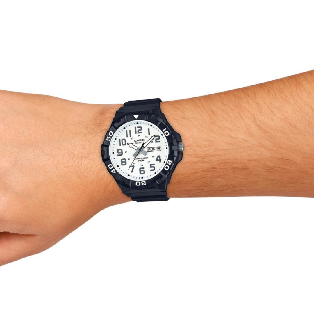 Casio - MRW-210H-7AVDF - Azzam Watches 
