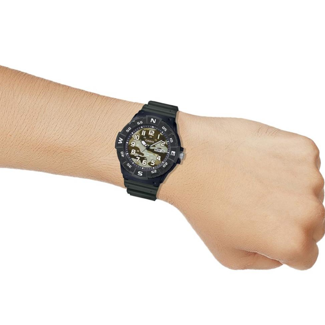 Casio - MRW-220HCM-3BVDF - Azzam Watches 