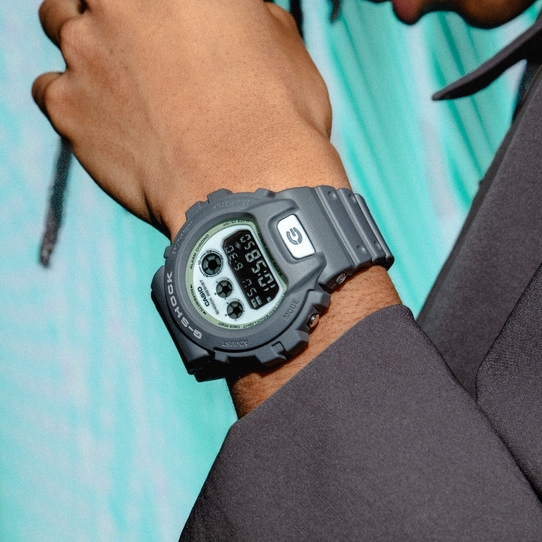 Casio - DW-6900HD-8DR