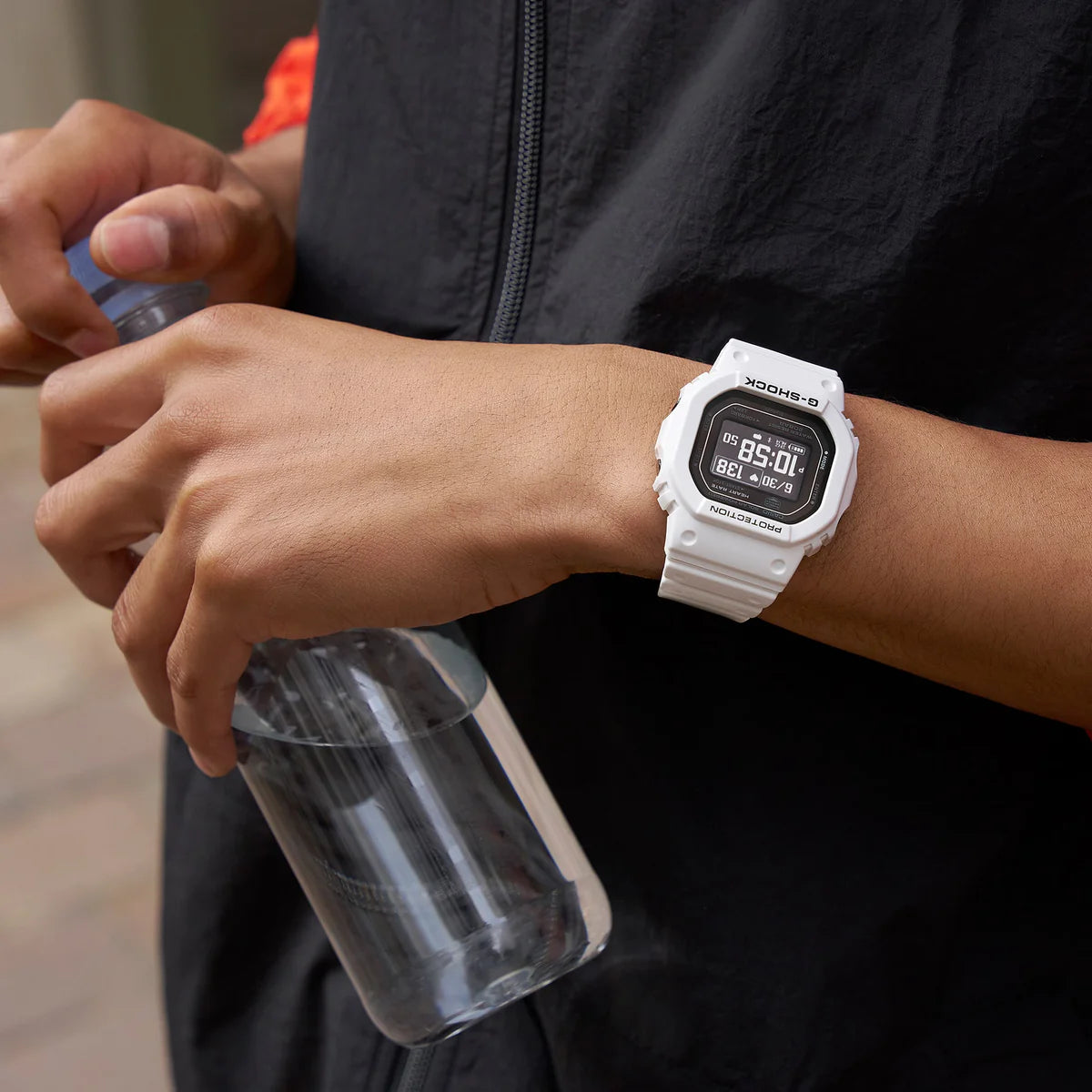Casio - DW-H5600-7DR