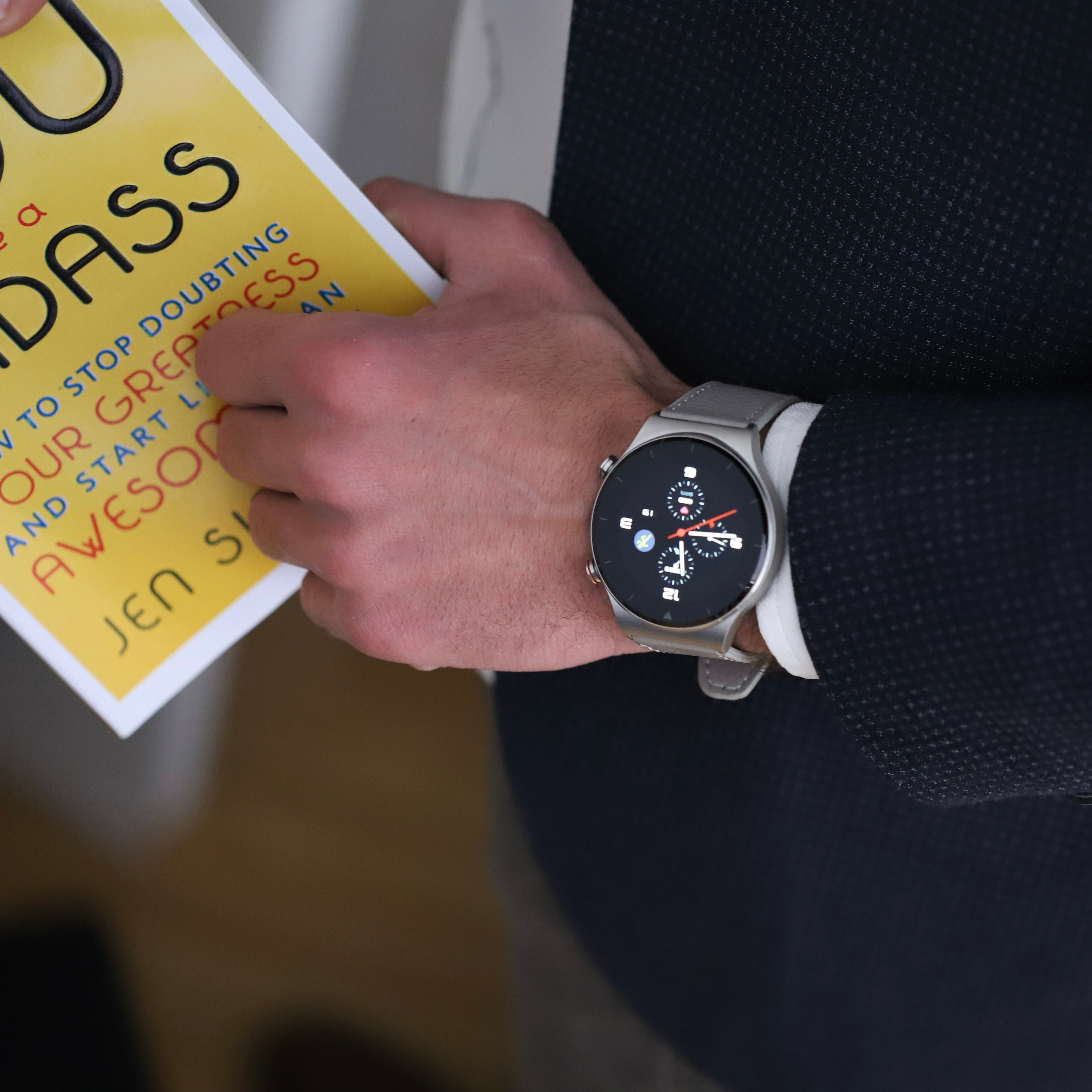 ON - MA01-ALG - Azzam Watches