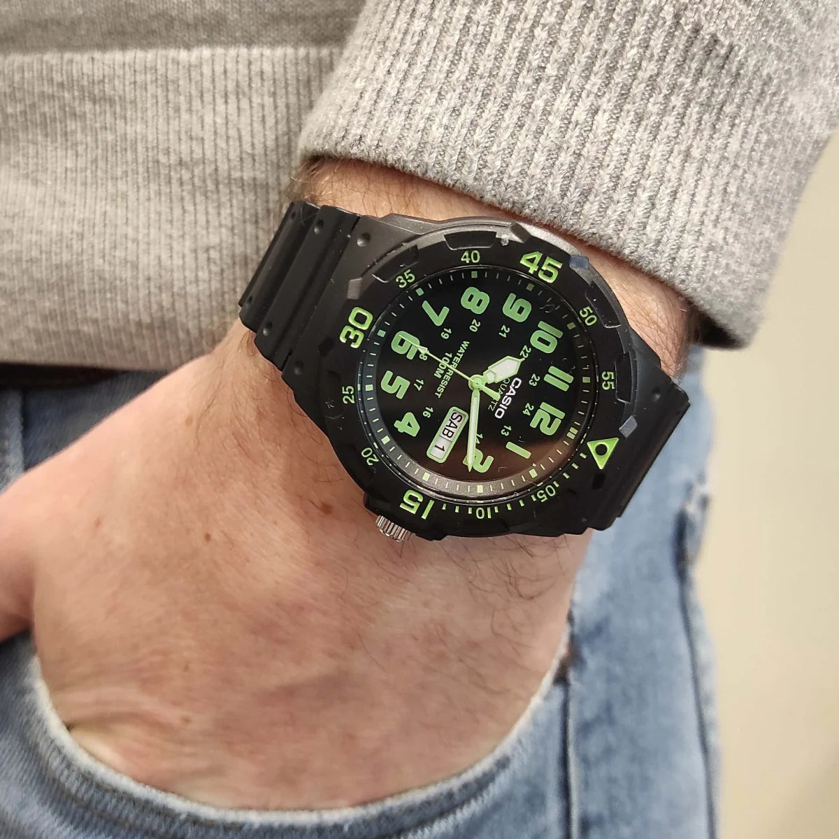 Casio - MRW-200H-3BVDF
