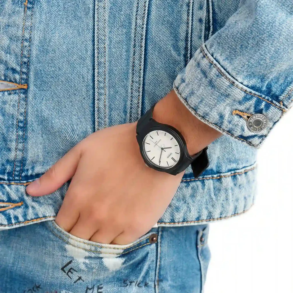 Casio - MW-240-7EVDF
