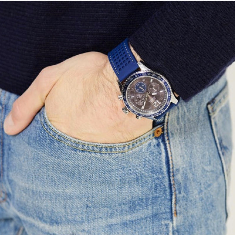 Guess - W0971G2 - Azzam Watches 